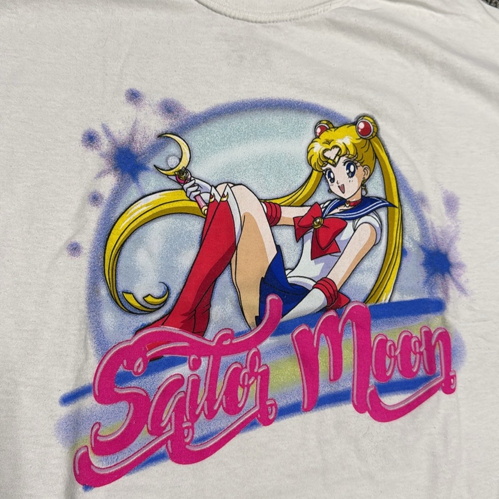 NWOT Sailor Moon T-Shirt - Picture 2 of 4